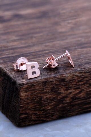 B Harfi Rose Gümüş Küpe 5948