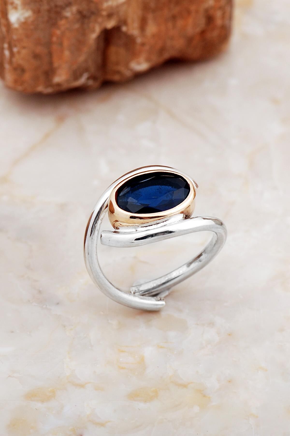 Safir Taşlı Tasarım Gümüş Yüzük 5847