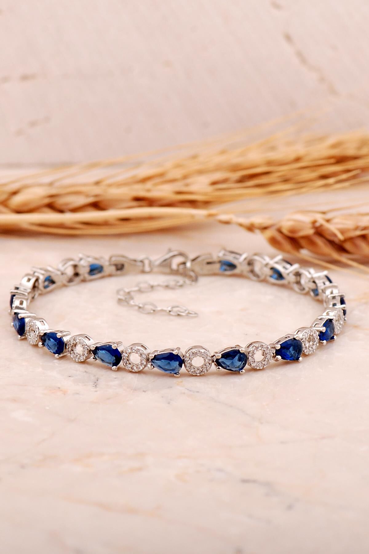 Safir Taşlı Damla Rodyumlu Gümüş Bileklik 4477