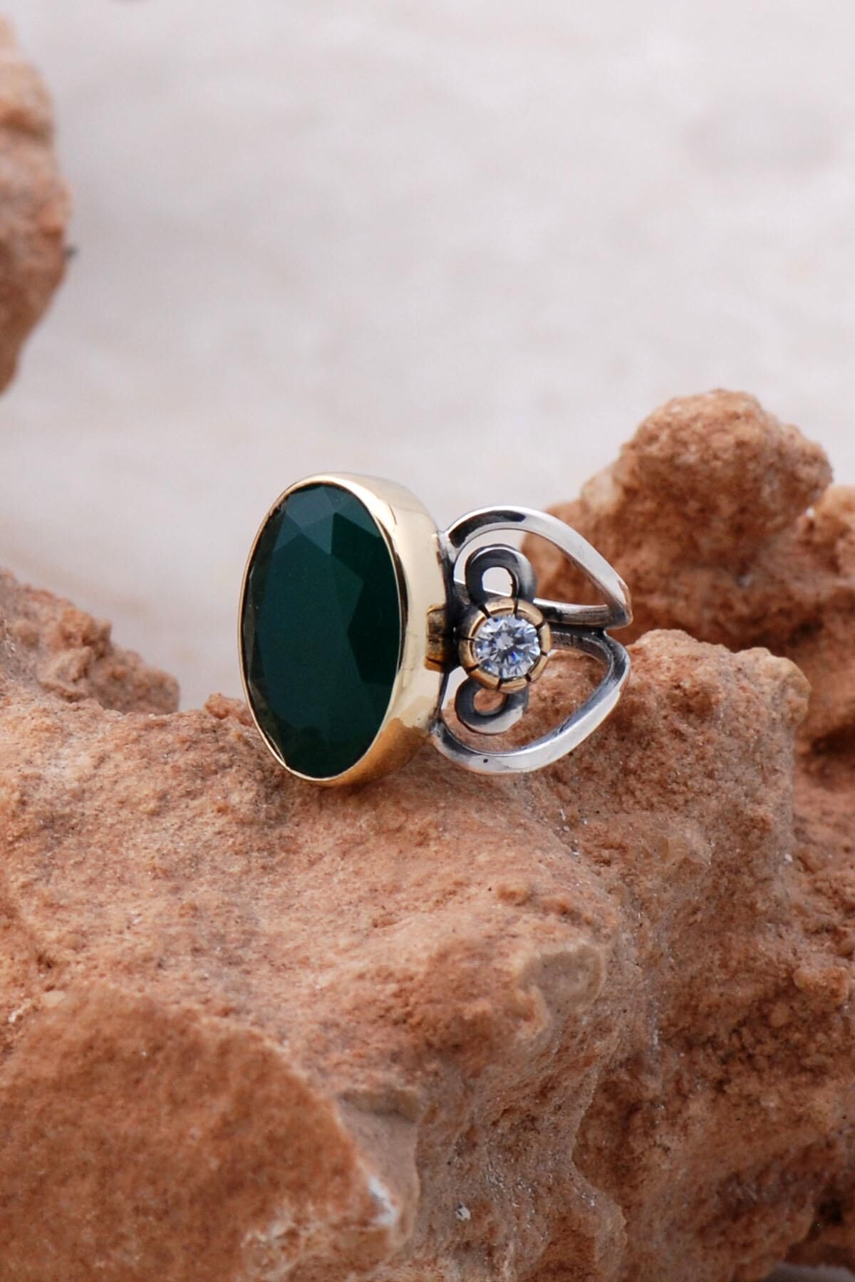 Zümrüt Elişi Tasarım Gümüş Yüzük 3082