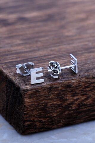 E Harfi Rodyumlu Gümüş Küpe 5958