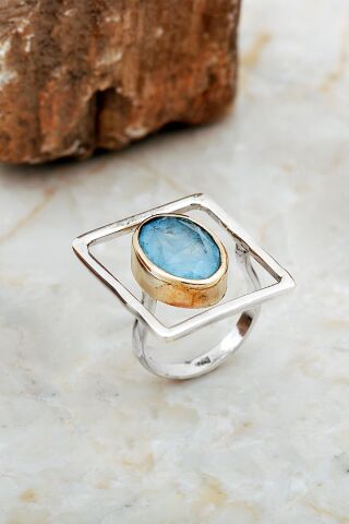 Mavi Paraiba Taşlı Tasarım Kare Gümüş Yüzük 5858
