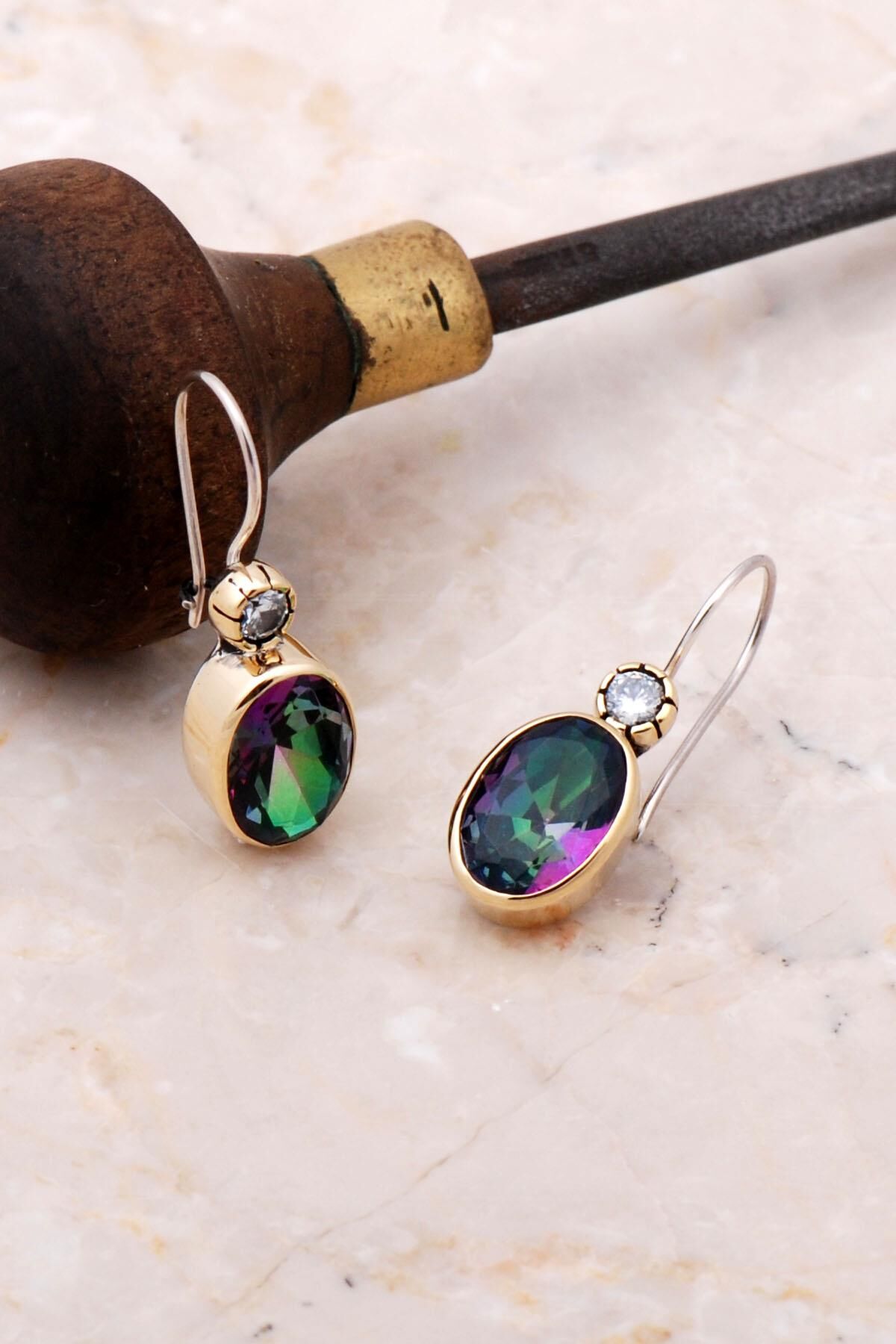 Mistik Topaz Elişi Gümüş Küpe 5148