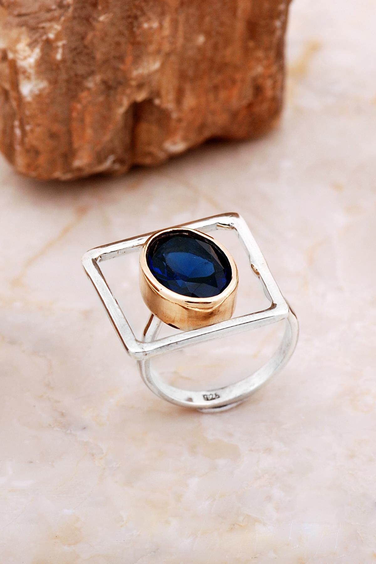 Safir Taşlı Tasarım Kare Gümüş Yüzük 5863