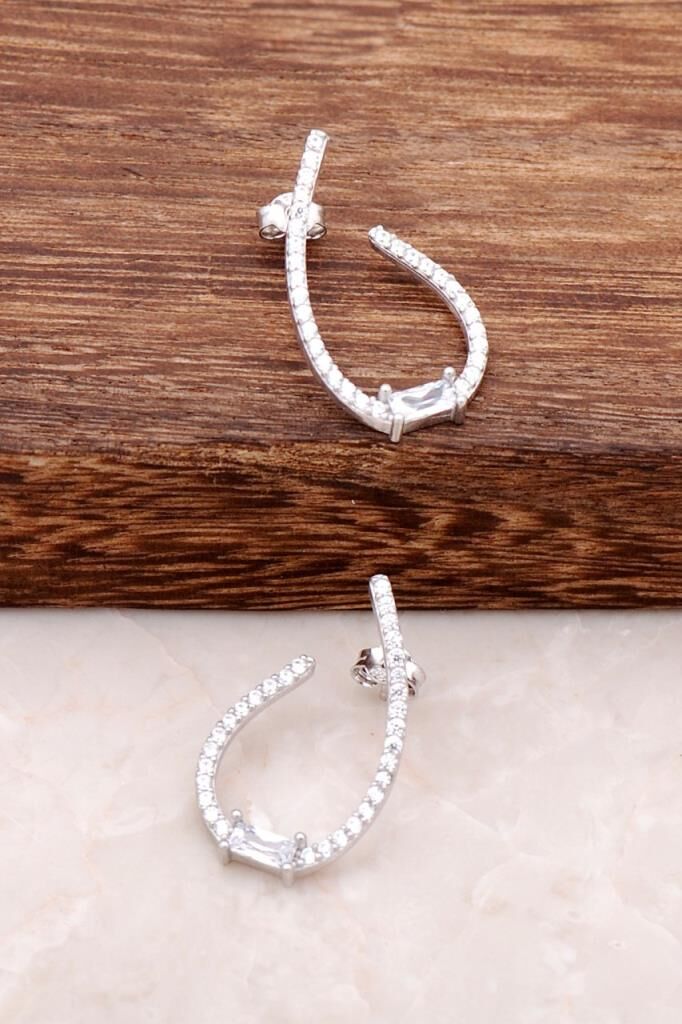 Zirkon Taşlı Tasarım Rodyumlu Gümüş Küpe 1967