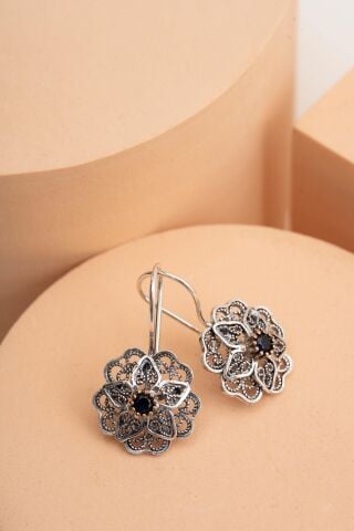 Safir Taşlı Telkari Elişi Gümüş Çiçek Küpe 5786