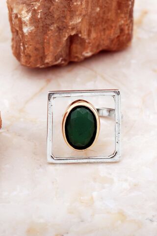 Kök Zümrüt Taşlı Tasarım Kare Gümüş Yüzük 5867