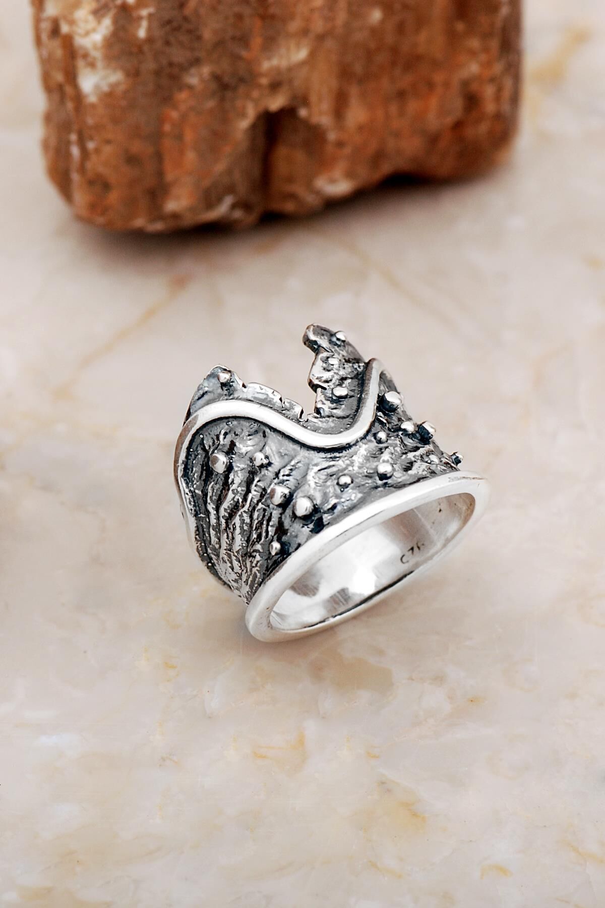 Çekiç Dövme Elişi Tasarım Gümüş Yüzük 5869