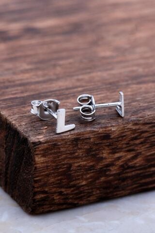 L Harfi Rodyumlu Gümüş Küpe 5979