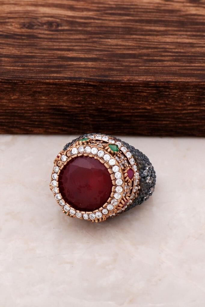 Kök Yakut Taşlı Gümüş Yüzük 40