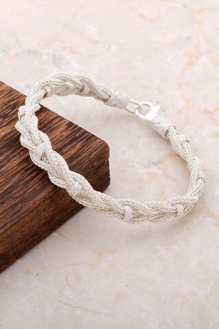 Kazaziye İşlemeli El Sarması Gümüş Bileklik 3313