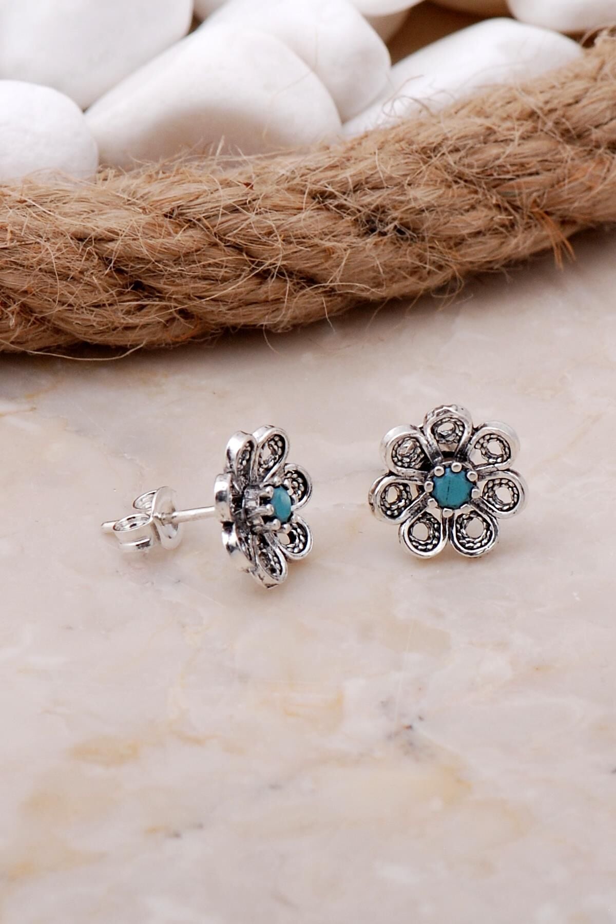 Turkuaz Taşlı Çiçekli Telkari Elişi Gümüş Küpe 5797