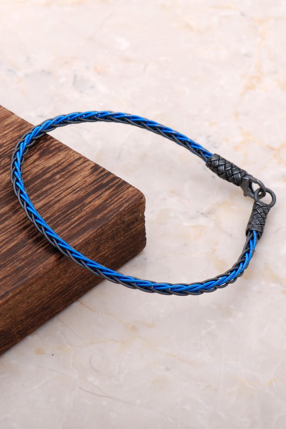 Kazaziye İşlemeli El Sarması Gümüş Erkek Bileklik 3319