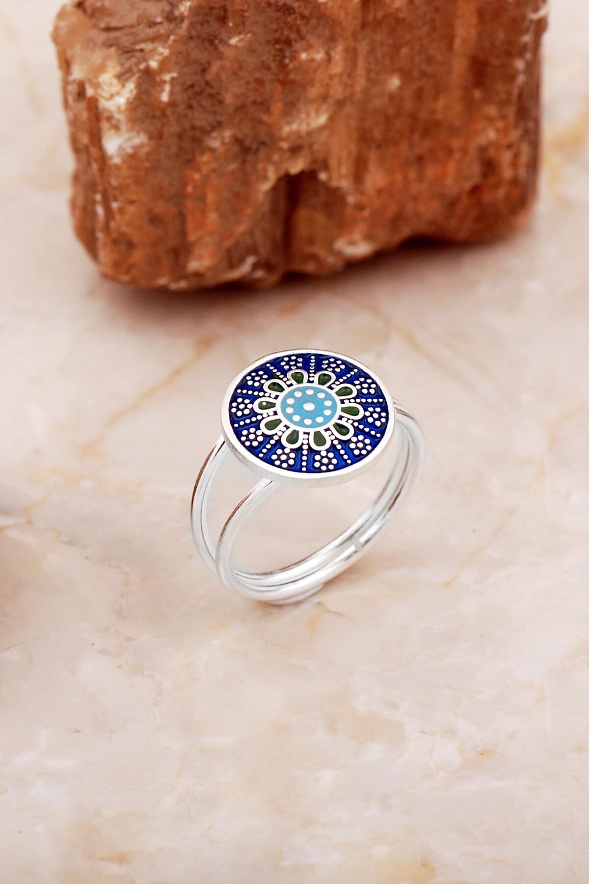 Mardin Güneşi Mineli Elişi 925 Ayar Gümüş Yüzük 5887