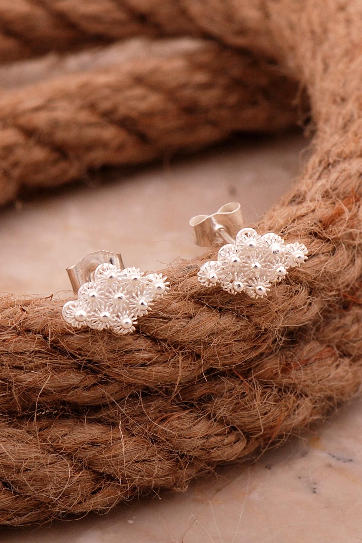 Telkari Elişi Tasarım Gümüş Küpe 6831