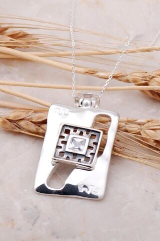 Kare Taşlı Tasarım Gümüş Kolye 7486