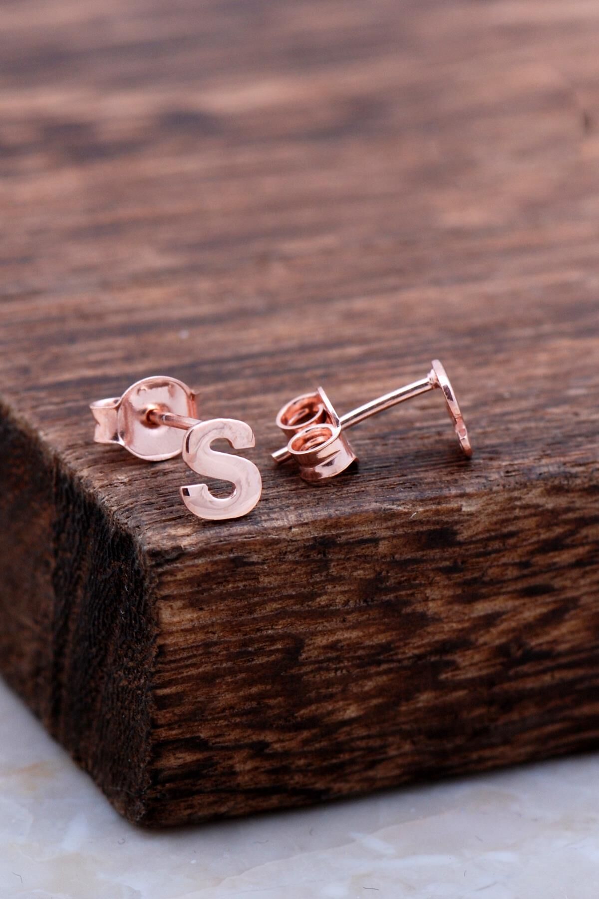 S Harfi Rose Gümüş Küpe 5999