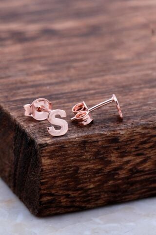 S Harfi Rose Gümüş Küpe 5999