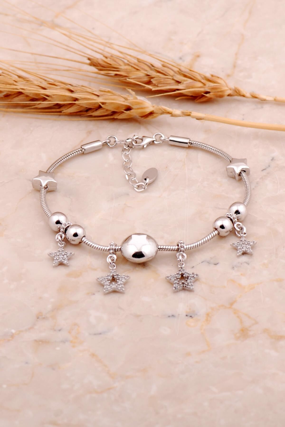 Beyaz Mineli Yıldız Tasarımlı Rodyumlu Gümüş Şans Bileklik 4503