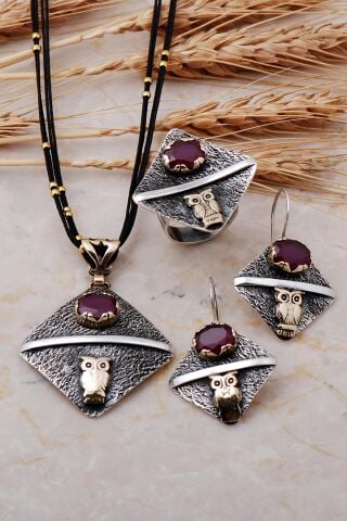 Kök Yakut Taşlı Başkuş Tasarımlı Çekiç Dövme Gümüş Set 1102