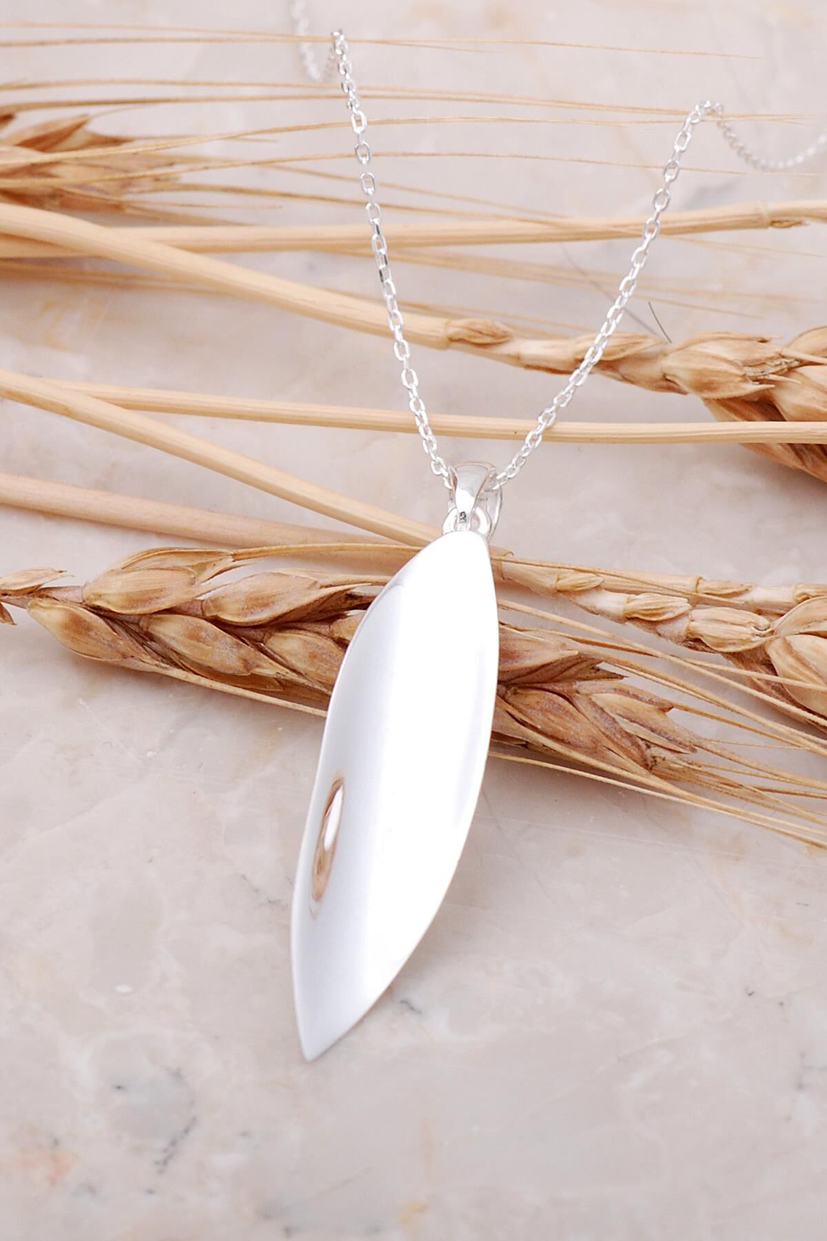 Yapraklı Tasarım Gümüş Kolye 7493