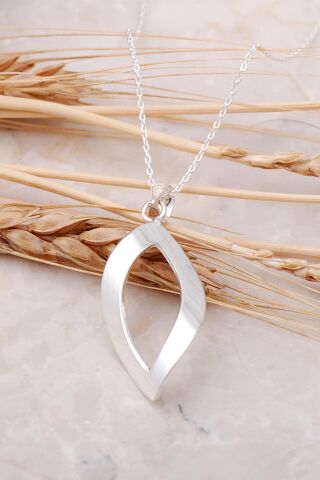 Dalgalı Tasarım Gümüş Kolye 7499