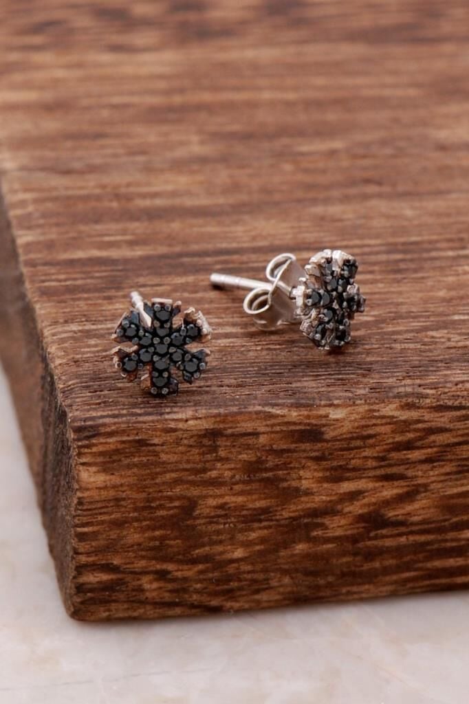 Safir Taşlı Kar Tanesi Tasarımlı Gümüş Küpe 4031