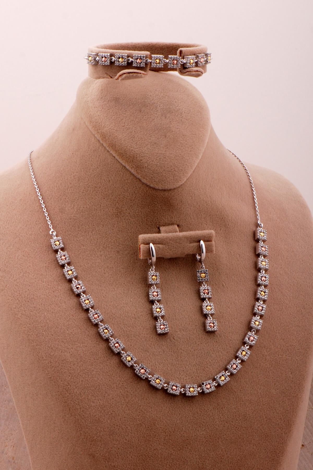 Taşlı Tasarım Rodyumlu Dorika 925 Ayar Gümüş Set 2729