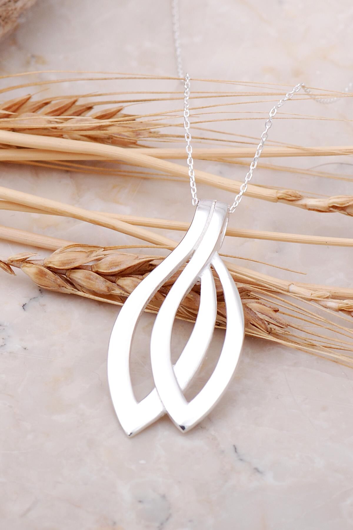 Yaprak Tasarım Gümüş Kolye 7500