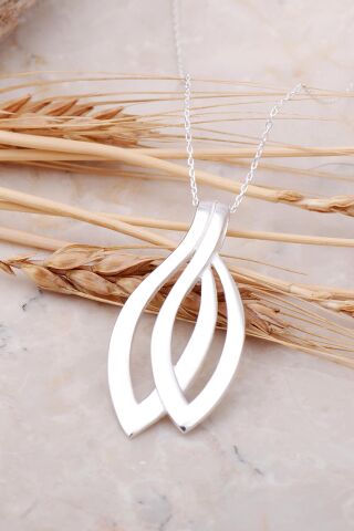 Yaprak Tasarım Gümüş Kolye 7500