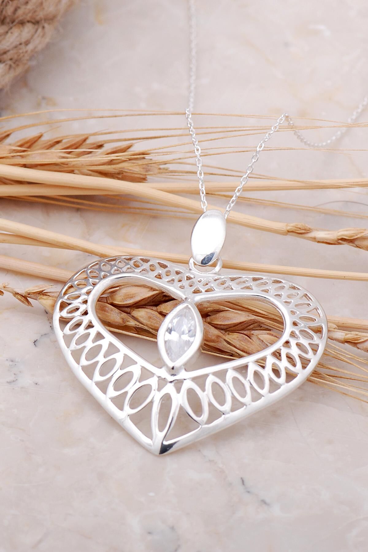 Taşlı Kalp Tasarım Gümüş Kolye 7501
