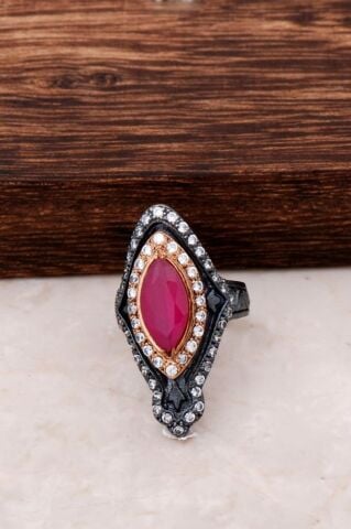 Kök Yakut Taşlı Gümüş Yüzük 58