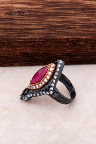 Kök Yakut Taşlı Gümüş Yüzük 58