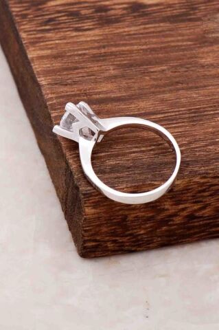 Tek Taş Tasarım Gümüş Yüzük 2680