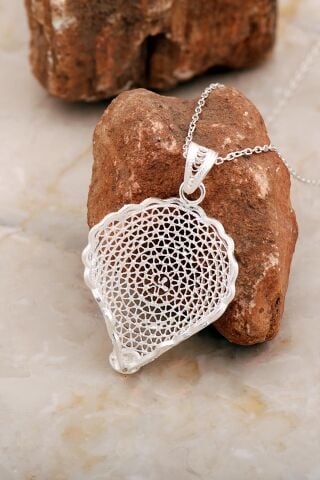 Midyat Telkari Sanatı İşlemeli Elişi Tığ Örgü Deniz Kabuğu Gümüş Kolye 8027