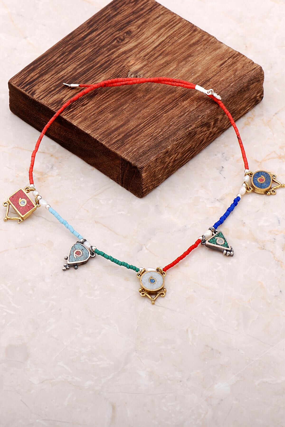 Doğal Taşlı Mozaik İşlemeli Gümüş Kolye 6841