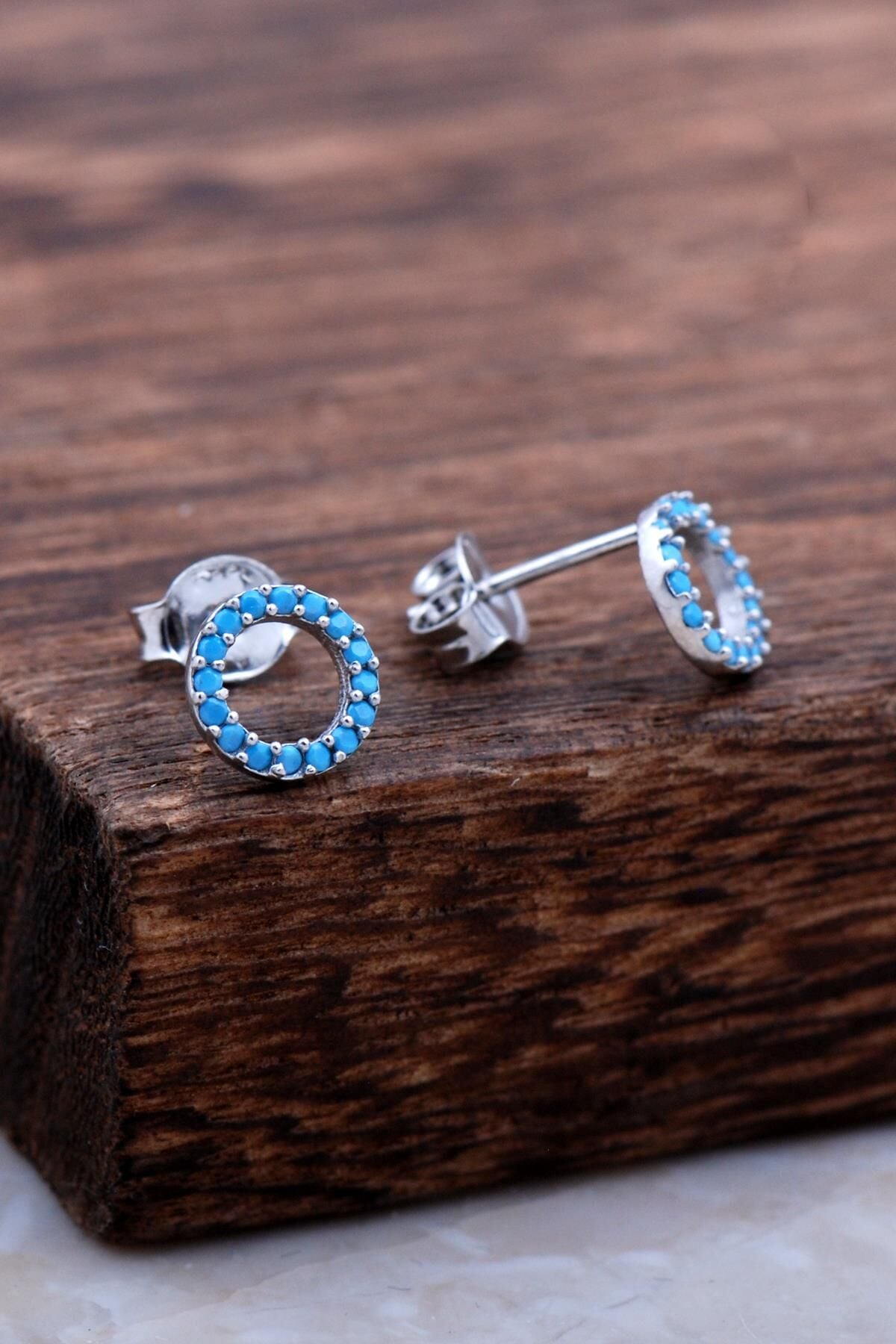 Halka Tamtur Turkuaz Taşlı Rodyumlu Gümüş Küpe 6025