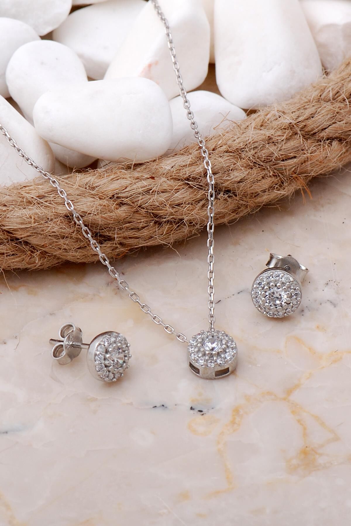 Elmas Montürlü Mini Rodyumlu Gümüş Set 2543