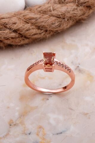 Renk Değiştiren Sultan Taşlı Baget Rose Gümüş Yüzük 3693