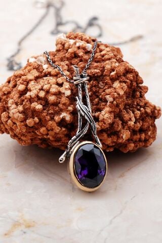 Sarmaşık Model Ametist Taşlı Elişi Gümüş Kolye 7288