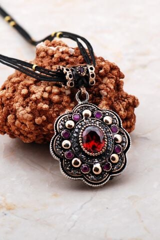 Granat Taşlı Elişi Gümüş Kolye 7289
