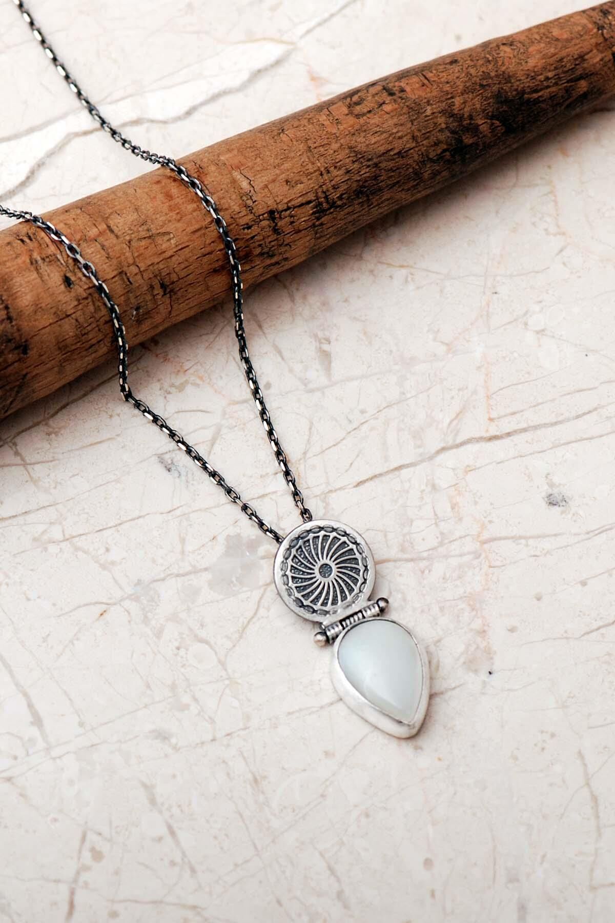 Sedef Taşlı Elişi Tasarım 925 Ayar Gümüş Damla Kolye 8112