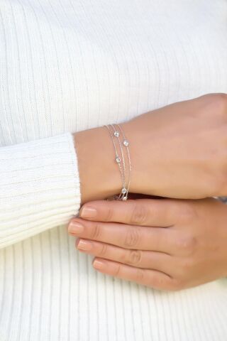 Rodyumlu Sıra Taşlı Tasarım Gümüş Bileklik 2392