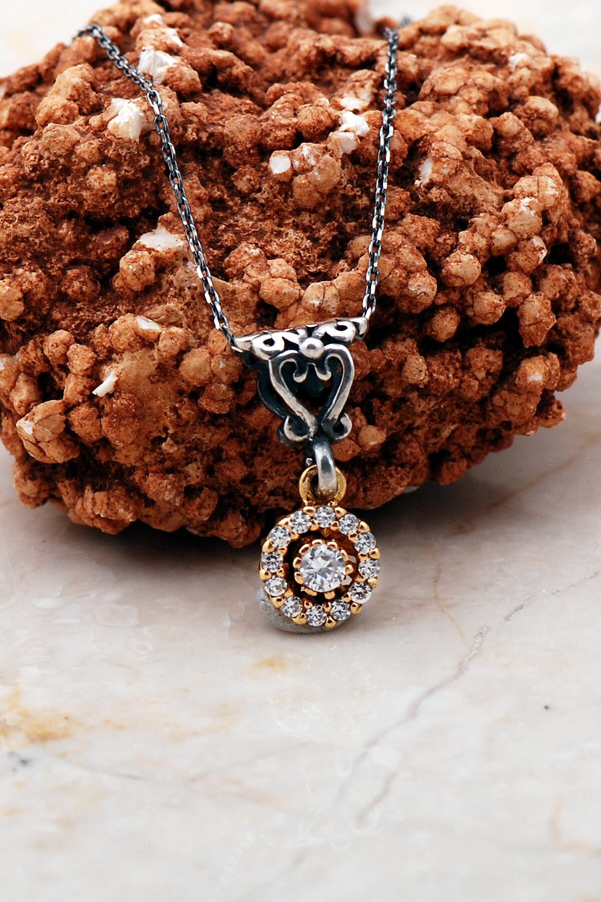 Pırlanta Model Tektaş Elişi Gümüş Kolye 7300