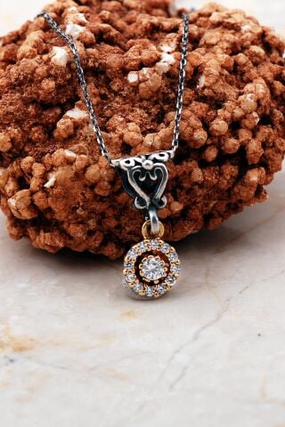 Pırlanta Model Tektaş Elişi Gümüş Kolye 7300