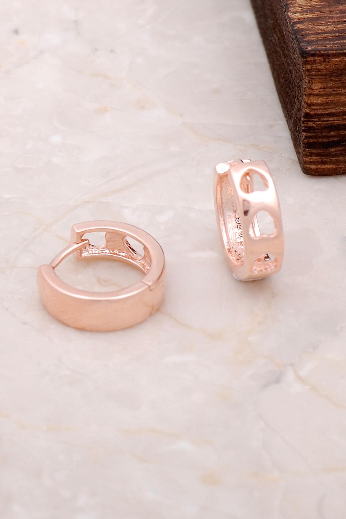 Rose Gümüş Kalpli 15 mm Halka Küpe 4972