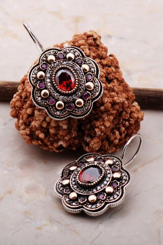 Granat Taşlı Elişi Gümüş Küpe 5503