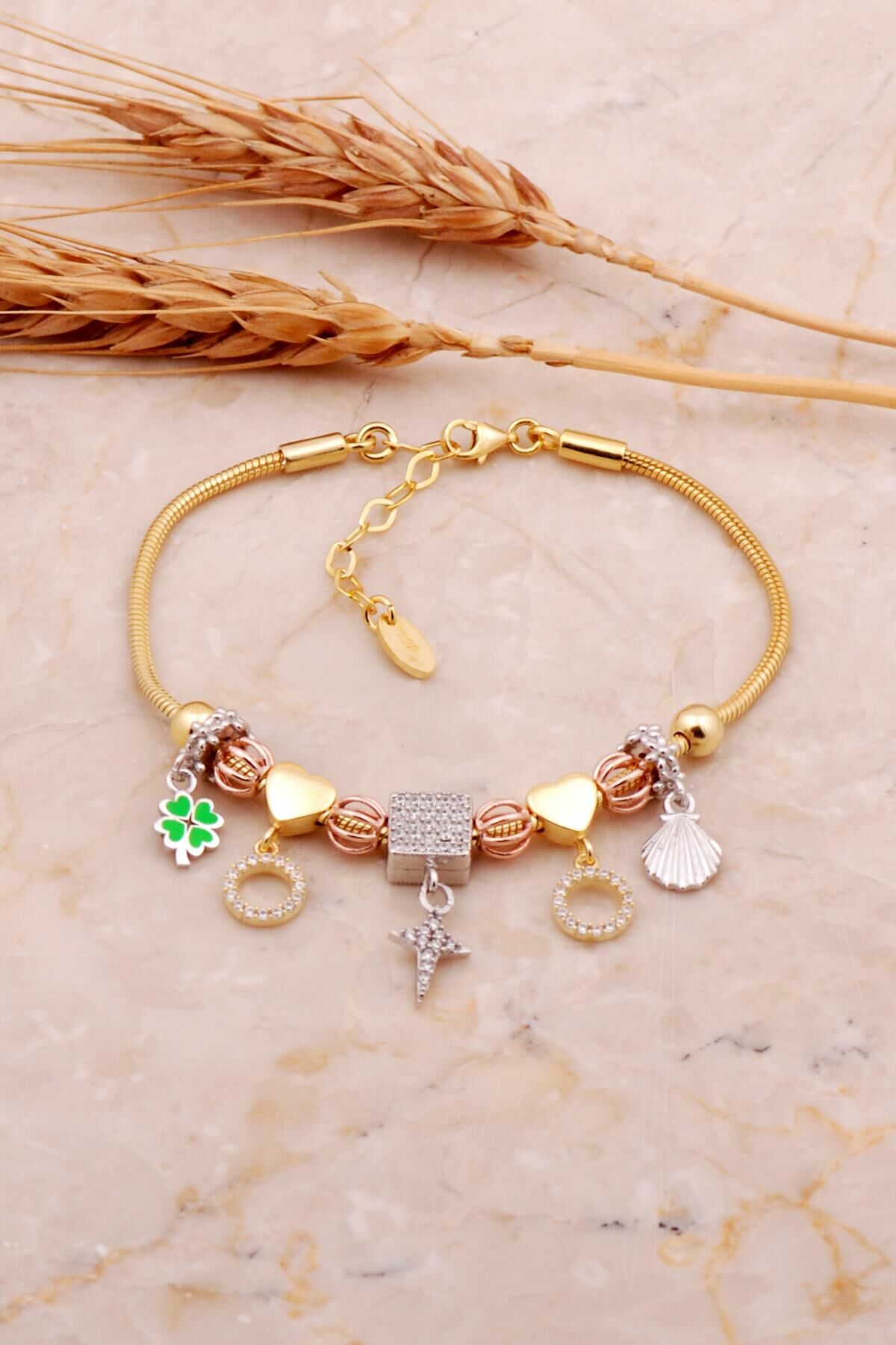 Kare Tasarım Mineli Altın Kaplama Gümüş Şans Bileklik 4529