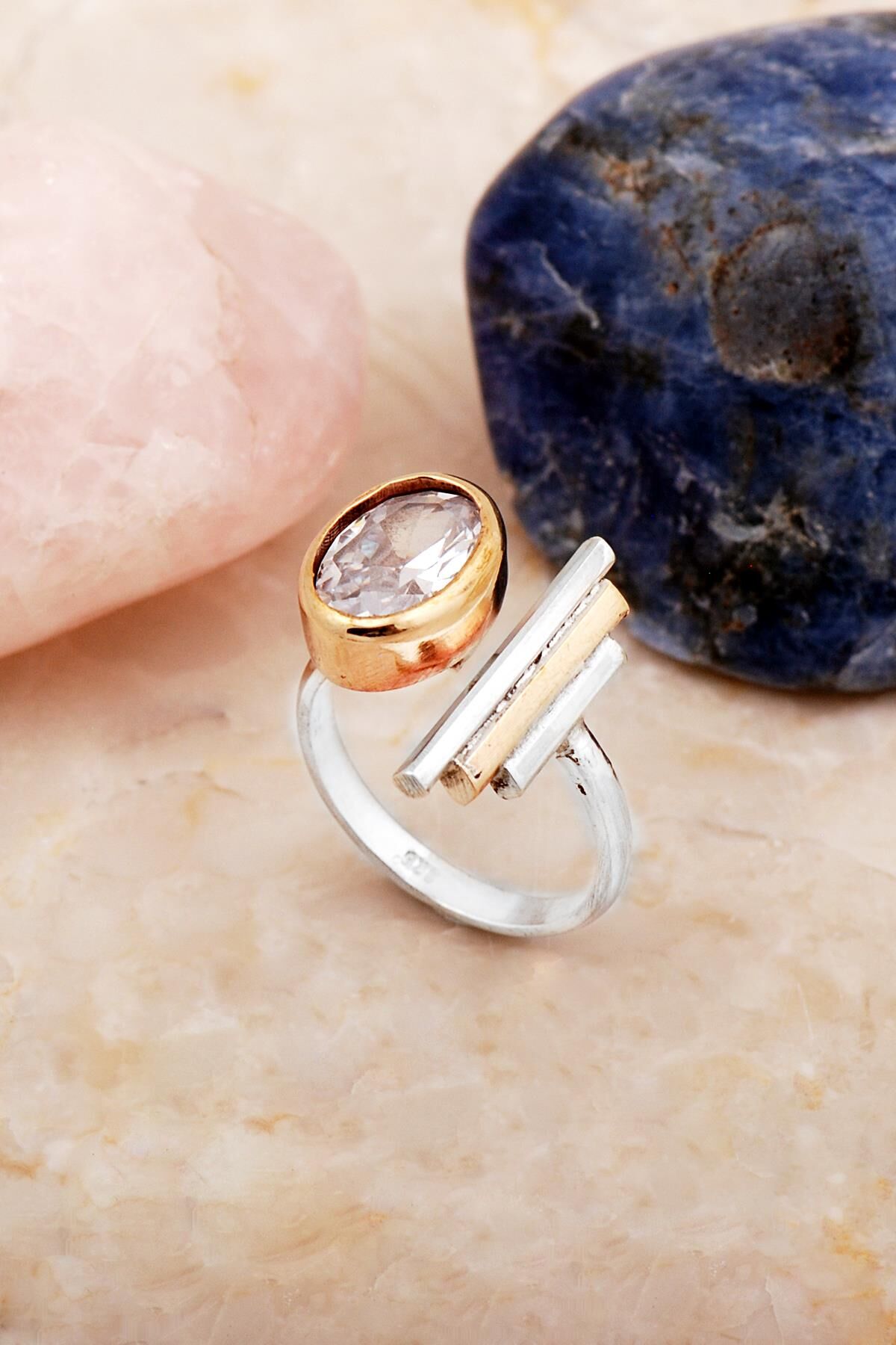 Kuvars Taşlı Tasarım Elişi Gümüş Yüzük 5911