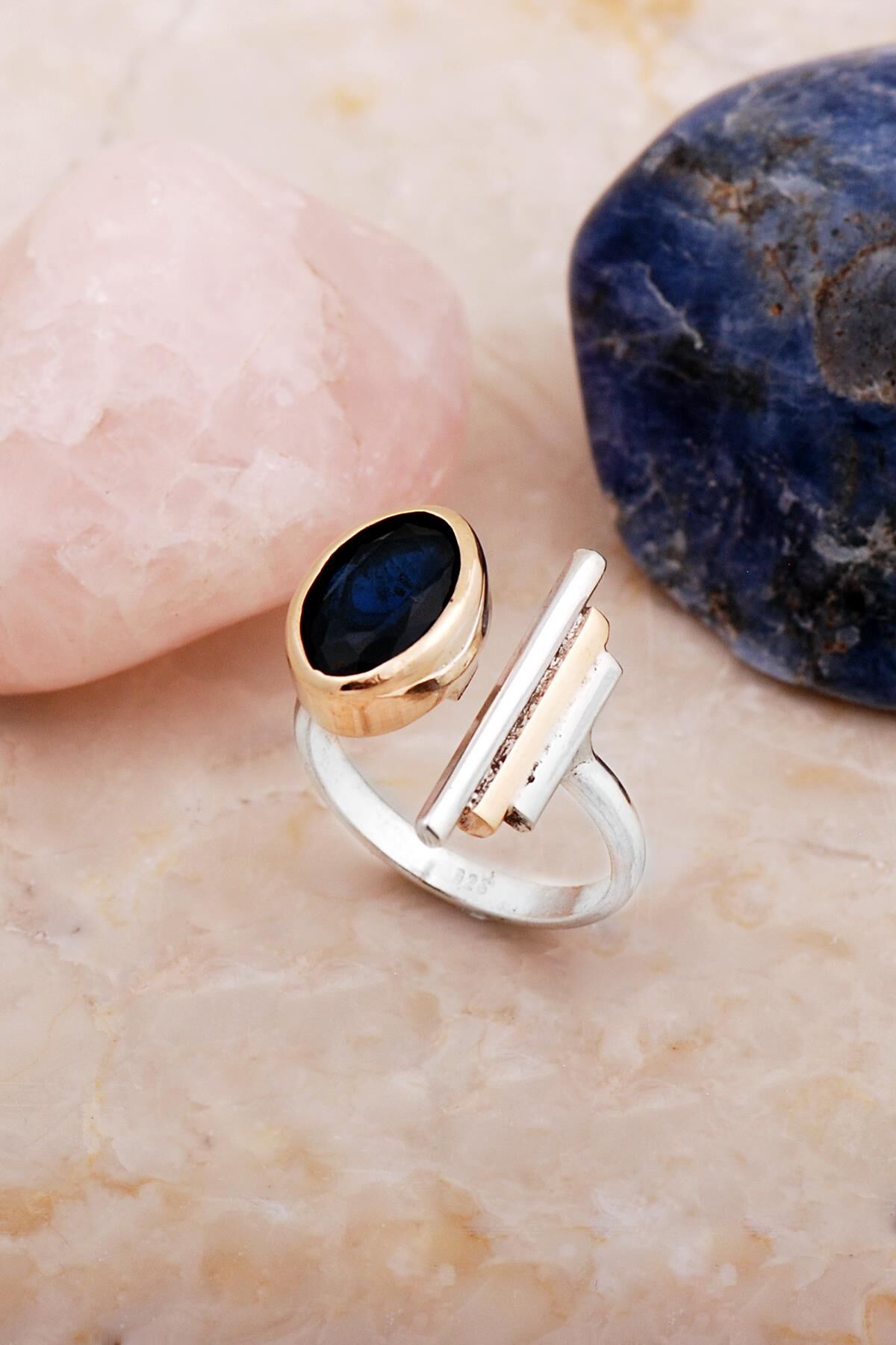 Safir Taşlı Tasarım Elişi Gümüş Yüzük 5912